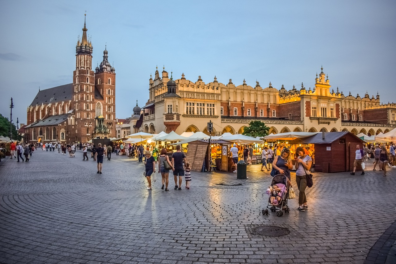 krakow town square city 4439925